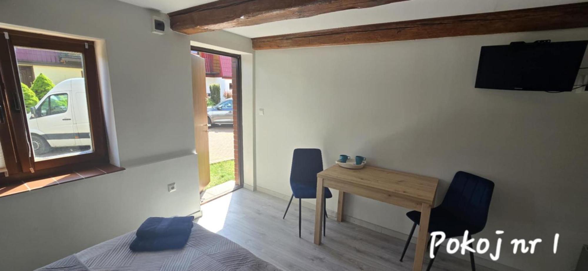 Pokoje Goscinne Syrenka Ustka Exterior foto